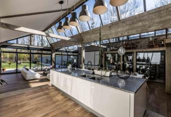 Le Loft Usine has Balcony rooms