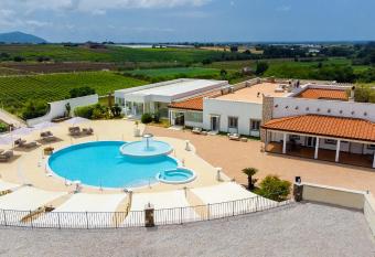 Tenuta Amalthea allows 18 year olds to book a room