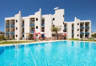 Vilamoura 301 has Balcony rooms