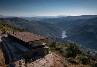 BONELLI HOUSE has Balcony rooms