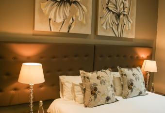 Walmer Manor Guest House allows 18 year olds to book a room