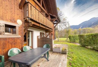Au chalet du Nant d ant has Balcony rooms