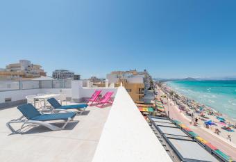 Blau Blue 1 has Balcony rooms