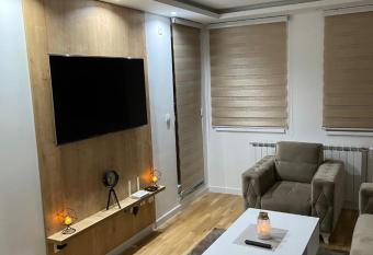 Apartman Cube Istocno Sarajevo has Balcony rooms