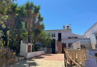 Marumundo has Balcony rooms