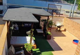 Acogedor d  plex, con chill out, zona residencial has Balcony rooms