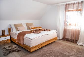 Apartment Vita & Marx has Balcony rooms