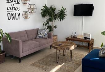 Moderna casa con piscina a 10 min de la playa has Balcony rooms