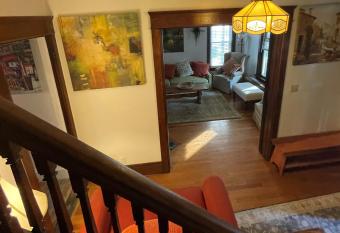 5 Star Cozy Venetian has Balcony rooms