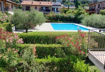 Casa RoGi Bardolino Lake has Balcony rooms
