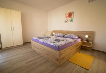 Apartmani Tonkica has Balcony rooms