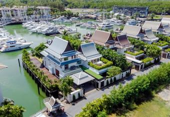                    5          5               22                         has Balcony rooms