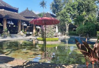 Rambutan Hotel has Balcony rooms