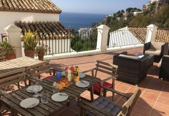 Marina del Este sea view has Balcony rooms