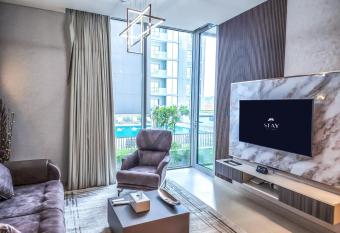 STAY BY LATINEM Luxury 1BR Holiday Home CV A207 near burj khalifa has Balcony rooms