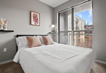 Spacious One Bedroom Condo Downtown Minneapolis 325 allows 18 year olds to book a room