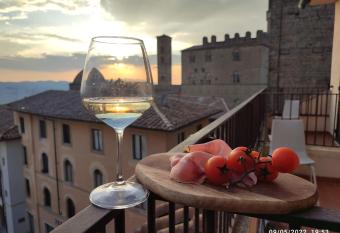 Allegroitalia Nazionale Volterra has Balcony rooms