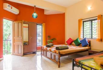 Moon Villa has Balcony rooms