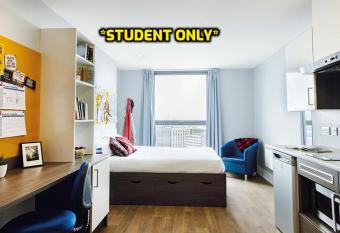 Student Only Zeni Students Studios in Bournemouth allows 18 year olds to book a room