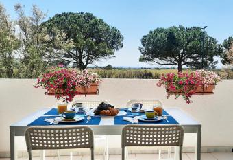 Casa Smeraldo Mare a Sud di Porto Cesareo has Balcony rooms