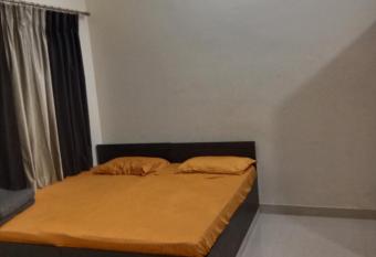 Sai continental inn has Balcony rooms