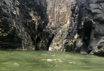 Alhidan Hostel & adventure has Balcony rooms