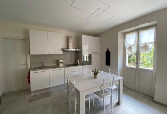 Casa Martina allows 18 year olds to book a room