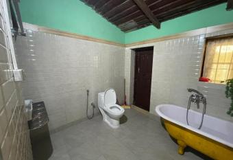 Rose Villa Heritage Bungalow No 9 has rooms with a private hot tub