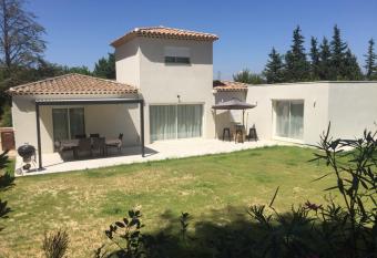 Chambre d h  tes Cabries Calas 5 min gare TGV Aix has Balcony rooms