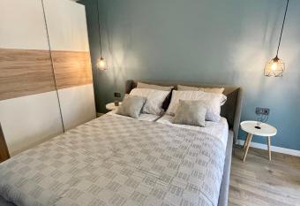 Chernomorets Apartment has Balcony rooms