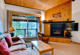 Affordable Mountain Getaway - Conveniently Located, Pool Access, Private Deck! SDT15 has Balcony rooms
