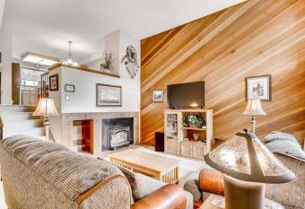 Winterpoint Townhome #42 has Balcony rooms