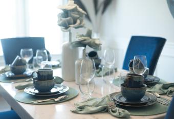 Amazing Lake Home has Balcony rooms