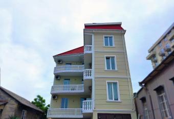 Guesthouse White Swan has Balcony rooms