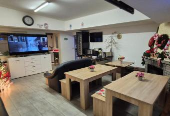 Zimmer Bedburg Kaster allows 18 year olds to book a room