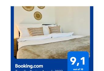 Zentrales Apartment der Extraklasse zum Wohlf  hlen has Balcony rooms