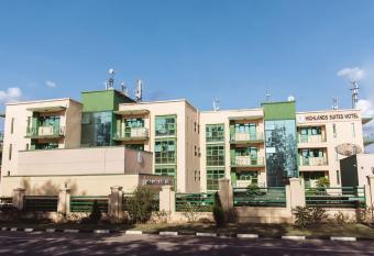 Highlands Suites Hotel has rooms with a private hot tub