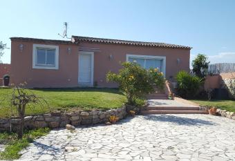 Villa proche Fr  jus/Saint-Rapha  l has Balcony rooms