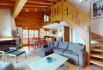 Terrasses du Paradis 7A LUXE & CENTER apart 8 pers has Balcony rooms