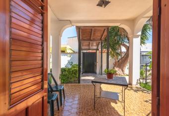 Casa Vacanza Angela ad Avola has Balcony rooms