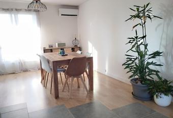 Appartement cosy proche mer has Balcony rooms