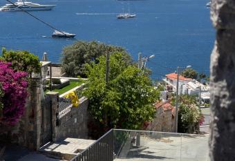 Okalipt  s Suite Yalikavak has Balcony rooms