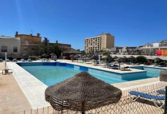 Fabuloso Apartamento Con Piscina En La Nogalera has Balcony rooms