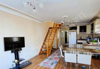 Near the sea, penthouse apartment,for large groups has Balcony rooms