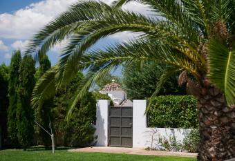 Varaba Country House allows 18 year olds to book a room