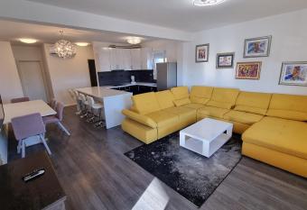 Luxury apt. with sea view allows 18 year olds to book a room