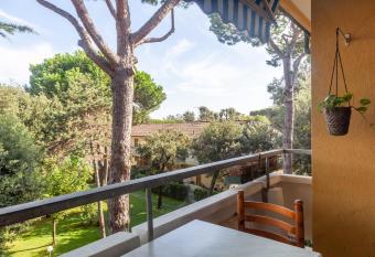 Casa Cesarina has Balcony rooms