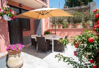ACQUAMARINA APPARTAMENT has Balcony rooms