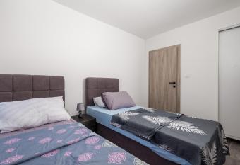 Vila Sole has rooms with a private hot tub