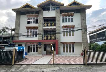 THE IMPERIAL HOTEL & Spa has Balcony rooms